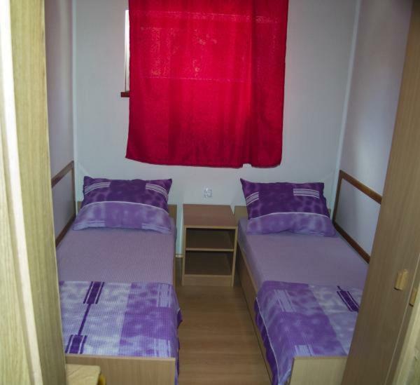 Slavica * Jezera